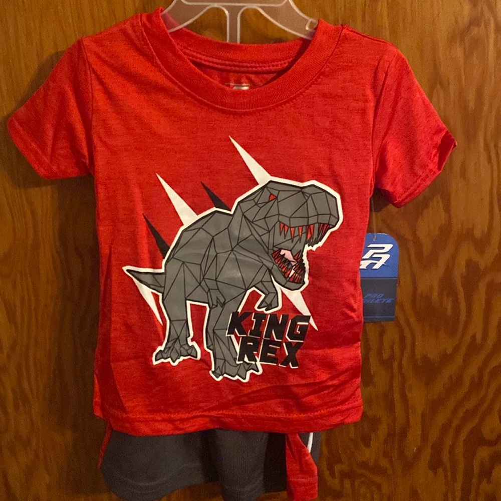 Shirt and shorts for babies